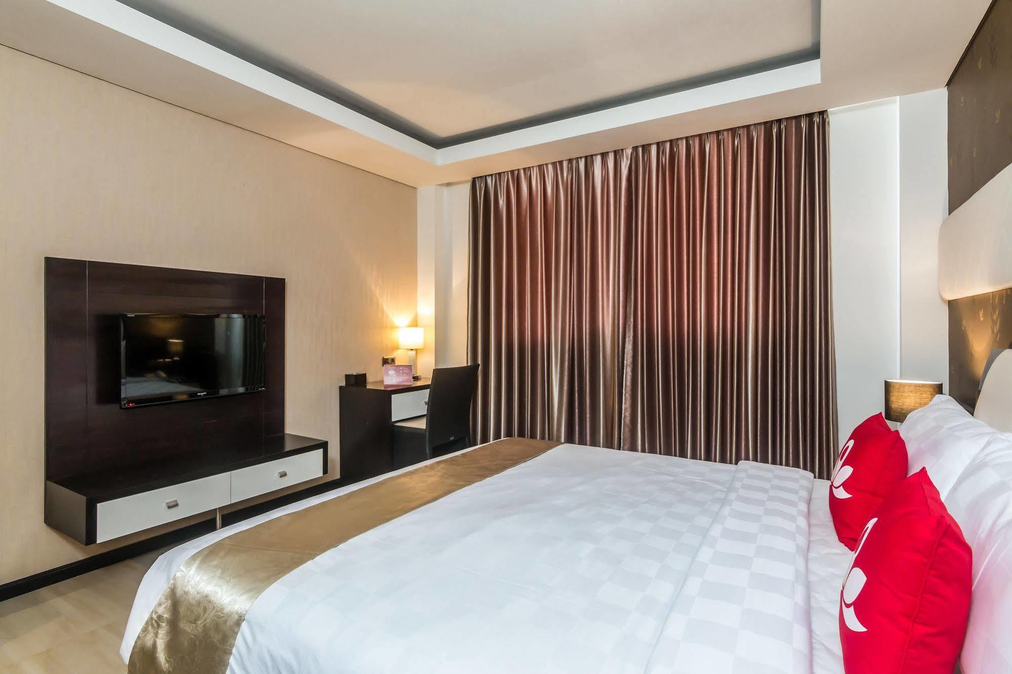 Zen Rooms Denpasar Marlboro Экстерьер фото