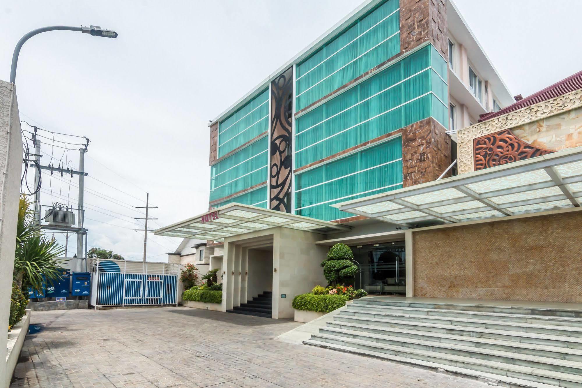 Zen Rooms Denpasar Marlboro Экстерьер фото